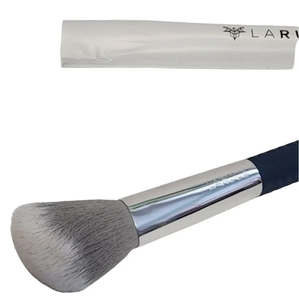 Laruce Beauty Angle Brush LR304 Makeup Cosmetics Denim Blue Synthetic